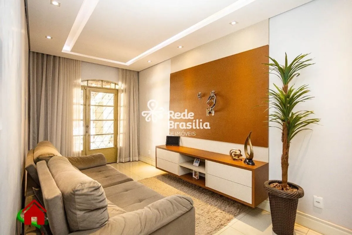 QR 318 | Casa com Laje 2 Quartos - Aceita Financiamento e FGTS - com 2 Vagas de ...