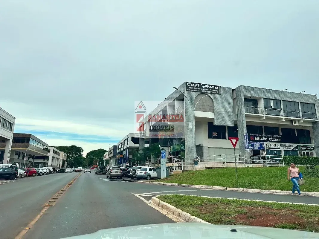 OPORTUNIDADE!CLN 211, LOJA LATERAL 25,20M2 DE ÁREA ÚTILRENDA DE R$ 1.275,00inqui...