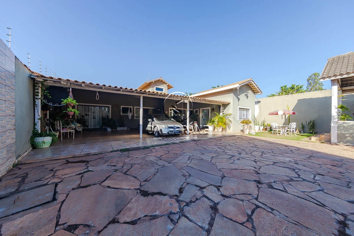 DALEPRANE INTELIGÊNCIA IMOBILIÁRIA VENDE: CASA DE CONDOMINIO NO PARK WAY – 3 QUA...