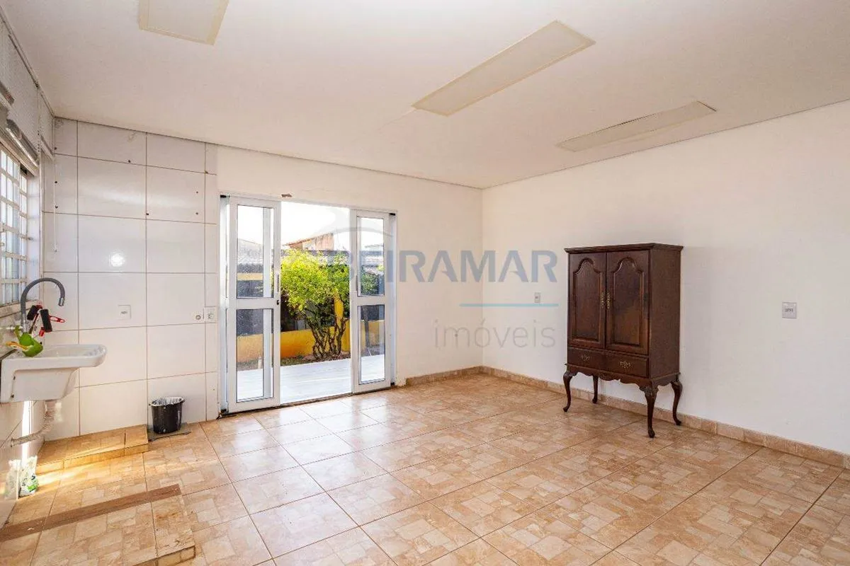 Casa Exclusiva com 3 Quartos, Suíte e Lazer em ArniqueirasEsta residência é idea...