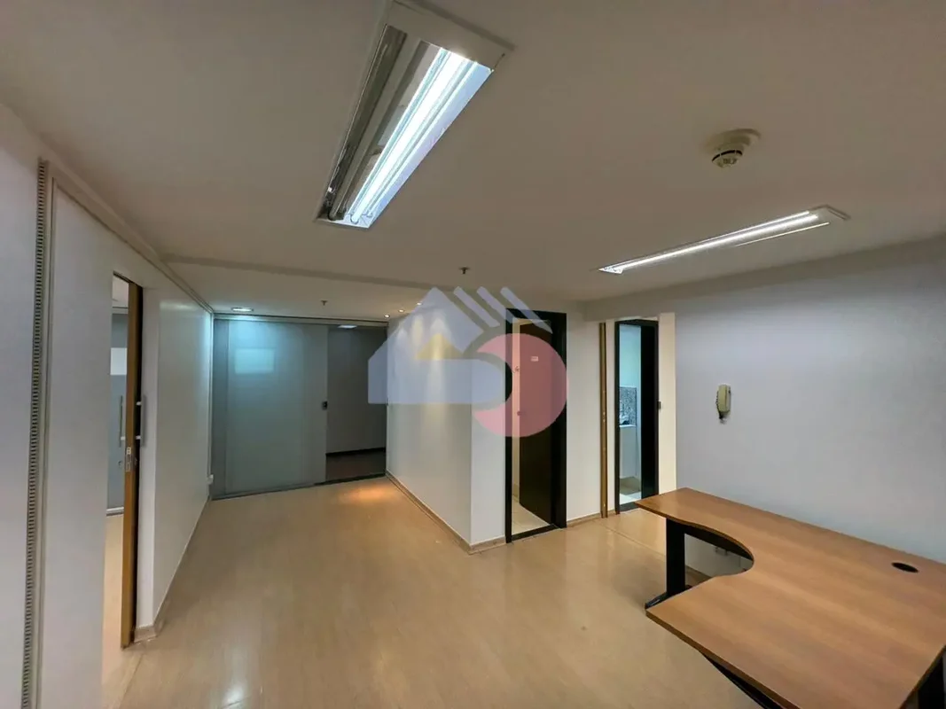 CONJUNTO DE SALAS COM 93M², INTEGRADAS COM 1 VAGA PRIVATIVA, AMBIENTE OPERACIONA...