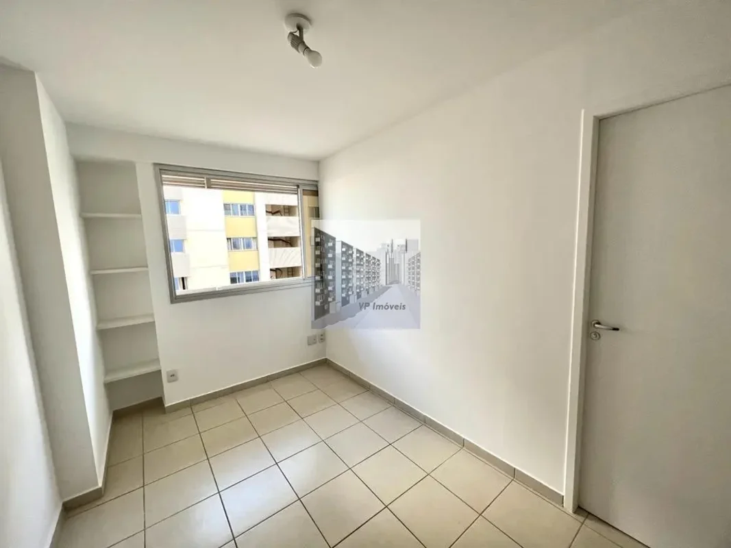 Localizado ao lado da Blue Fit academia, Big Box e entre as estações de metrô Ag...