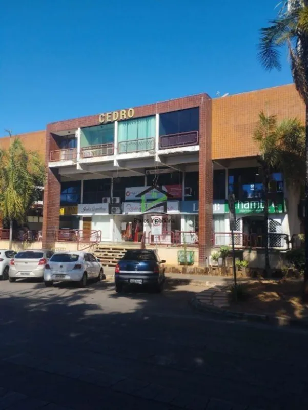  Barros Imobiliaria VENDE Sala reformada com 52 metros.LIGUE E MARQUE SUA VISITA...