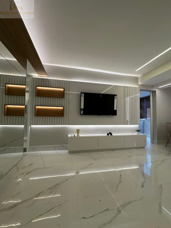 •Metragem: 59,53 m2;•Vista Livre – Frente e Fundos•NascenteAMBIENTES:SALA:•Paine...