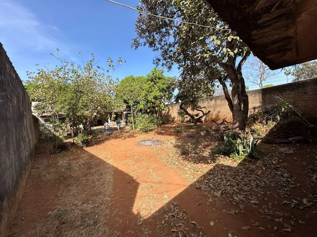 Ótimo Lote de Esquina com Potencial Residencial ou Comercial, a um Passo do Hosp...