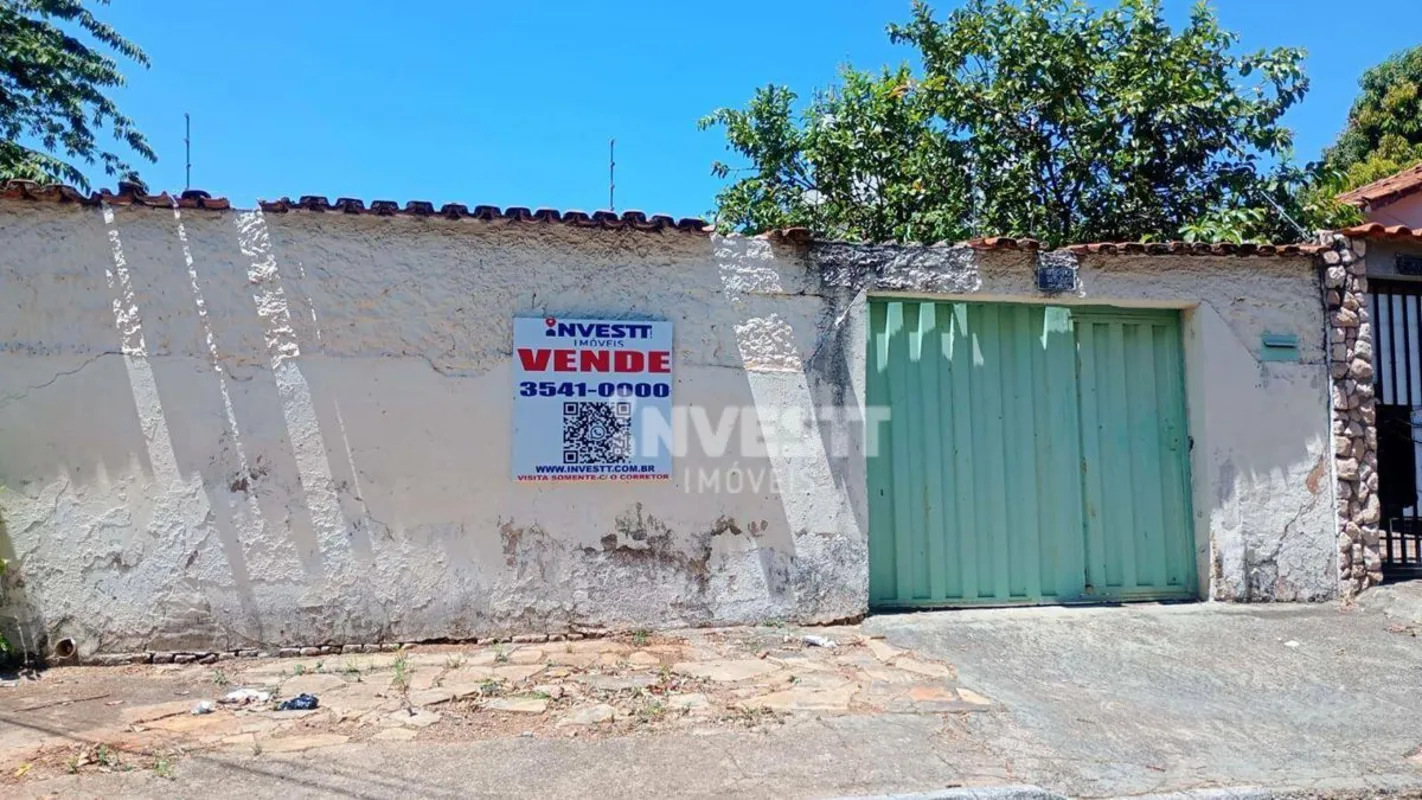 LOCALIZAÇÃO:Lote com casa a venda no Jardim América - Localização perfeita!Se vo...