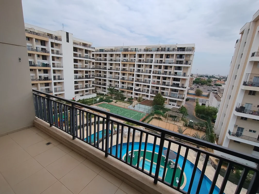  Apt 47m- Nascente - Vista piscina - Armários em vidro reflecta - Planejado - Fo...
