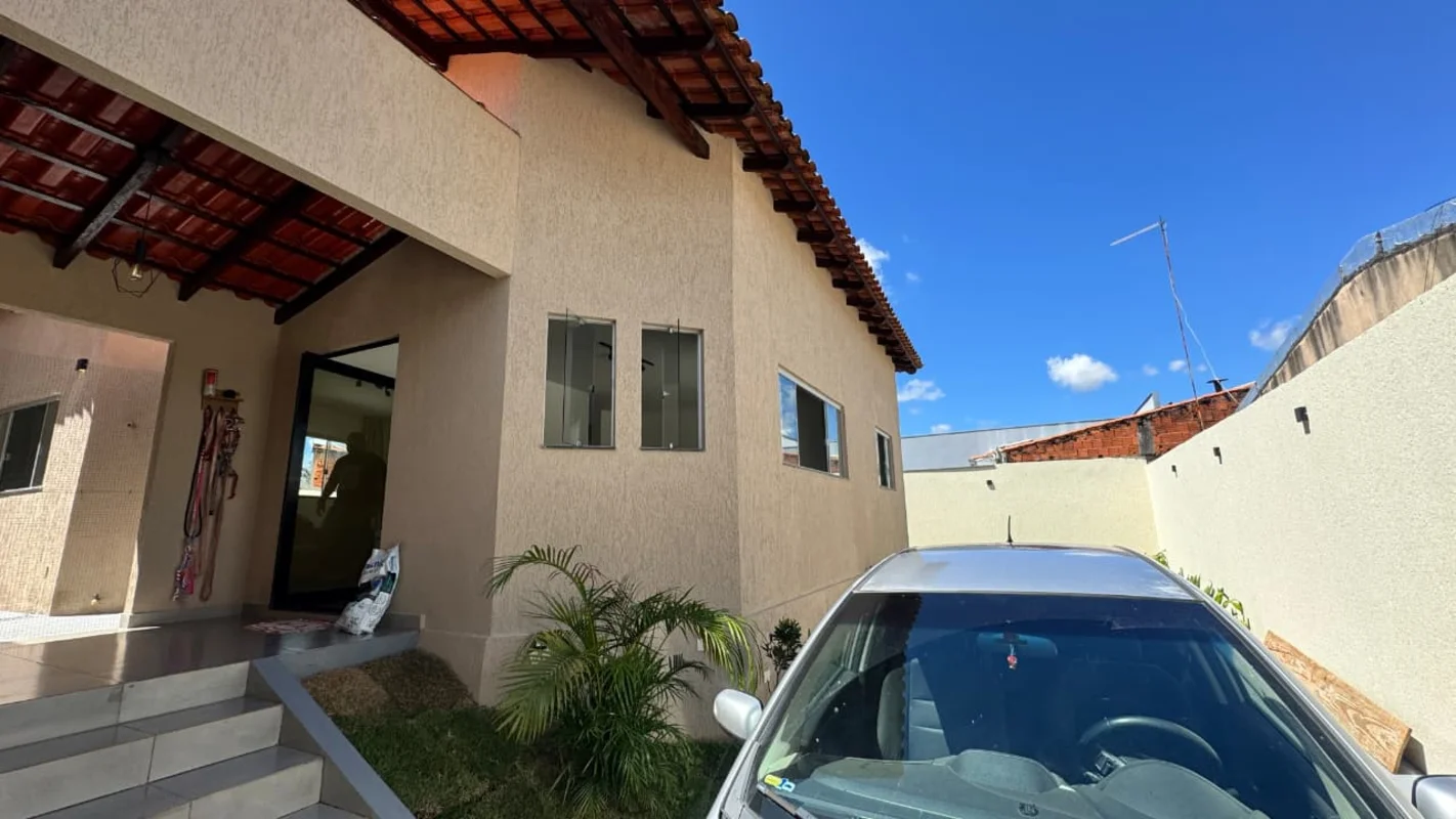 Vendo excelente imóvel na Vicente Pires, rua 4 chacará 32, condomínio Morada do ...