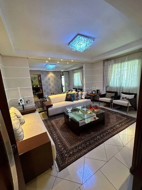 Apartamento no Setor Nova Suíça, Goiânia - Goiás (Uma Quadra do Parque Vaca Brav...