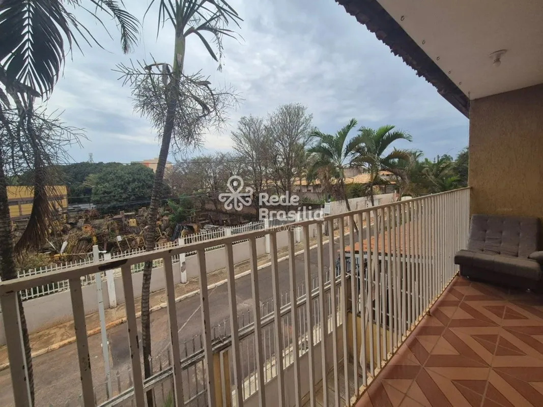 Casa em condomínio no Setor Habitacional Vicente Pires, com 140 m² de área priva...