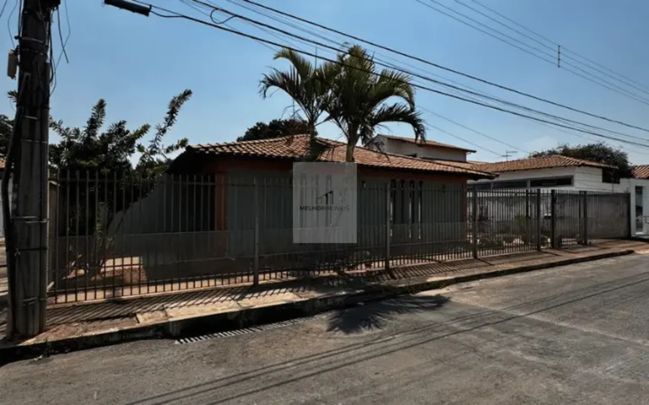 Oportunidade no Lago Sul – Qi 21Lote de 800m² + 400m² de área verde, em uma das ...