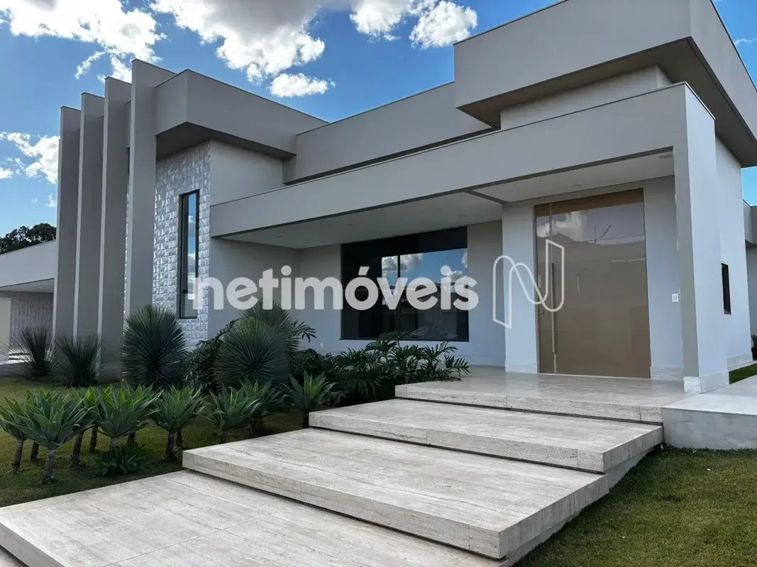 Seu refúgio de luxo e exclusividade espera por você! Apresentamos uma espetacula...