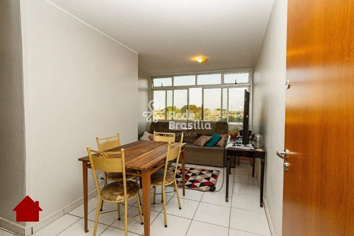 Descubra este apartamento aconchegante em Guará I, ideal para quem busca confort...