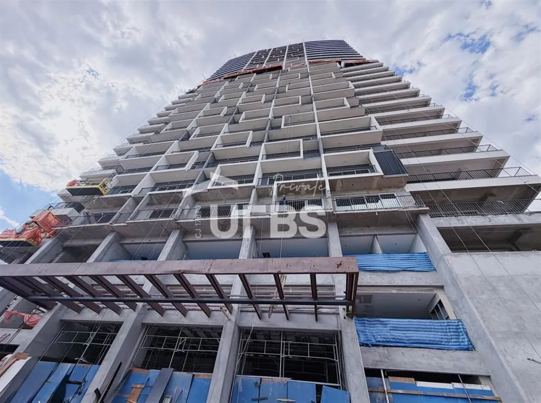COD U-0027311 - Imóvel comercial com 215 m² privativos e 6 vagas de garagem, dis...