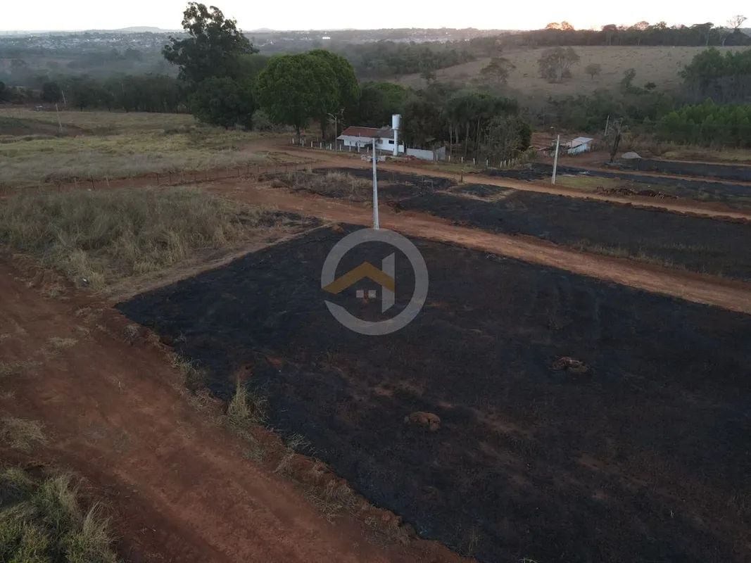 Terreno em Condomínio fechado próximo ao vale dos sonhos, pronto pra construir.F...