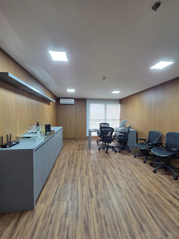 Venda de Sala Comercial – Edifício Multiempresarial – Asa SulSala de 30m², total...