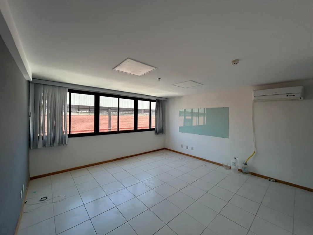 Sala Comercial 47,61m² no City Offices – SIG | BrasíliaModerna, prática e com va...