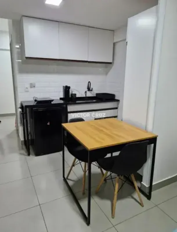 Victor Cruz Negócios Imobiliários LTDA vende:CLN 212 Bloco A, Asa Norte.Kitnet t...