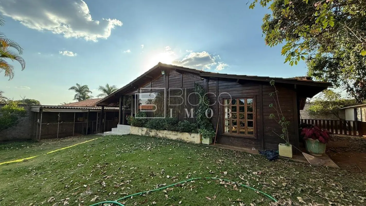 ?? Casa Térrea no Condomínio Morada Colonial - SobradinhoUma charmosa casa de ma...