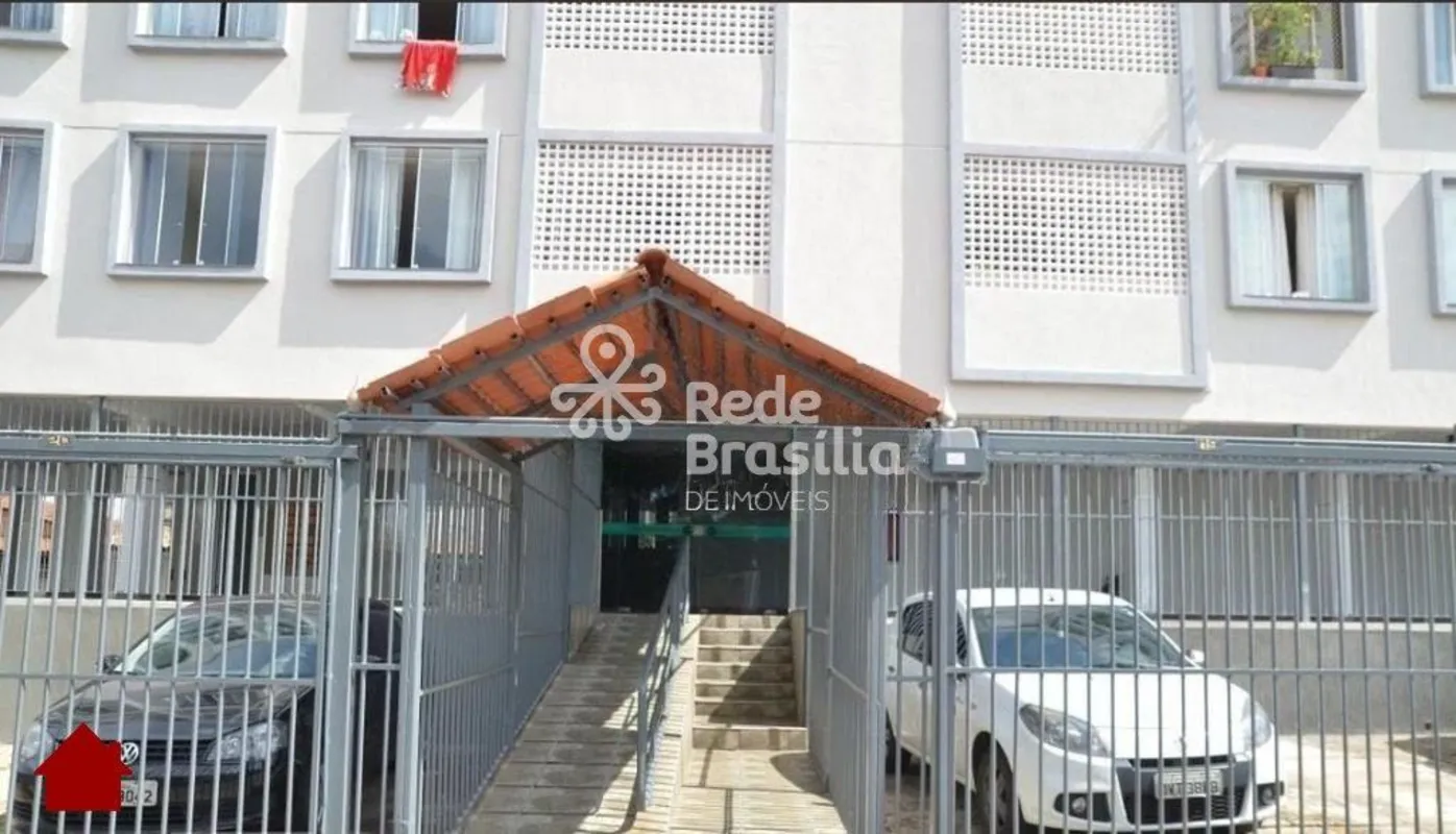 QI 1 - GUARÁ IApartamento de original de canto, composto de sala 2 ambientes com...