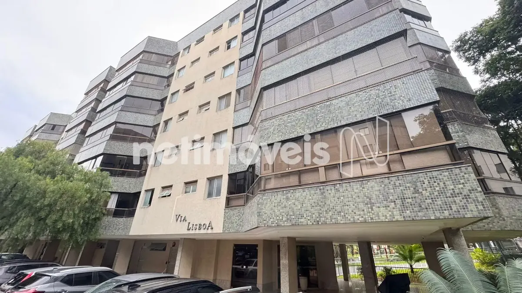 **Apartamento de 148 m² | 3 Quartos (1 Suíte) + DCE Suíte | 1 Vaga de Garagem**E...