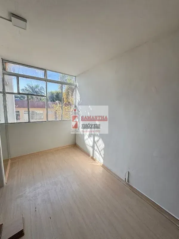 SCLN 302 BLOCO C SALA 109 - ASA NORTEExcelente sala comercial.Piso flutuante.Ant...