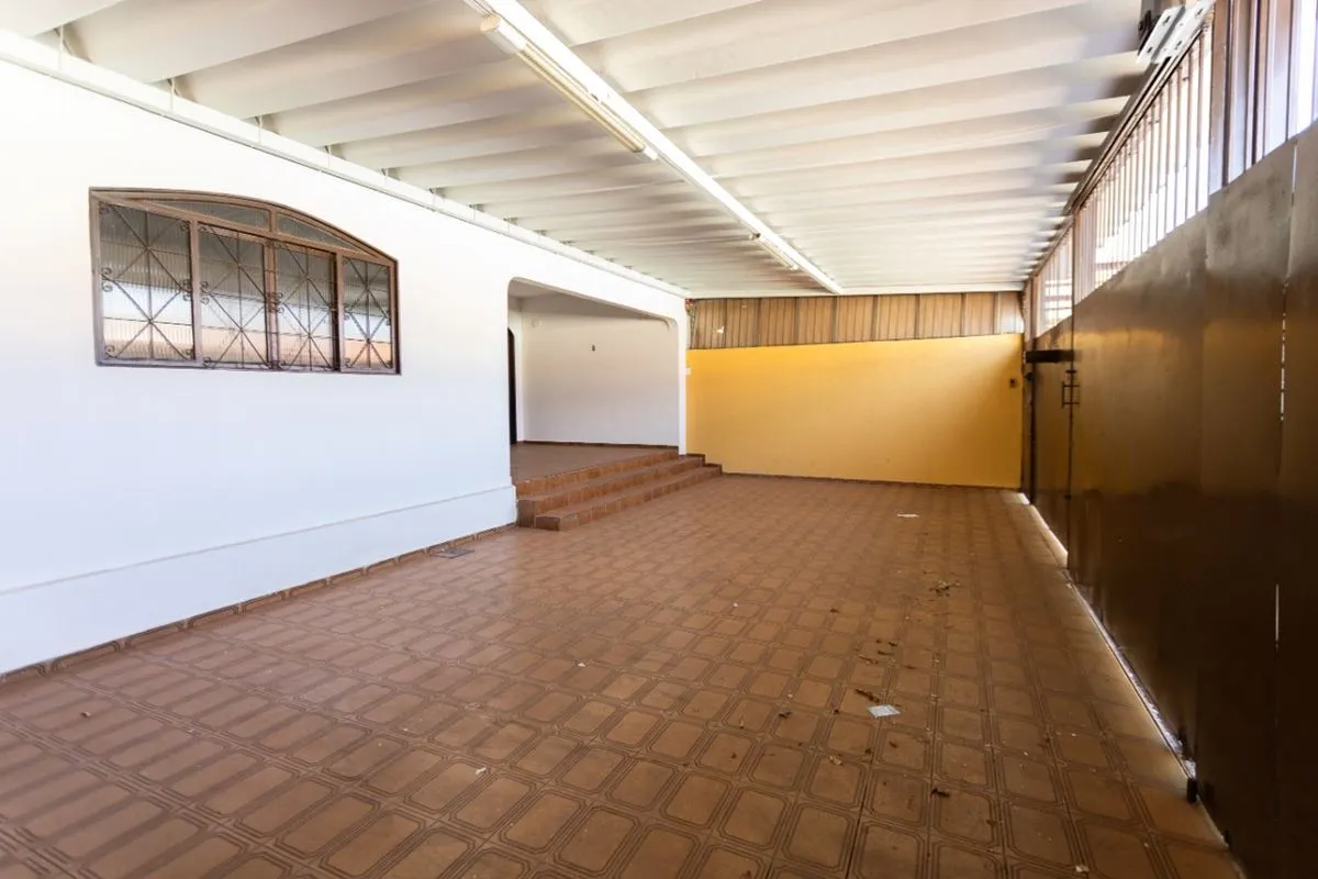 Descrição do Imóvel: Casa 3 Quartos, 1 Suíte, 200m², Vila Novo Horizonte. Imóvel...