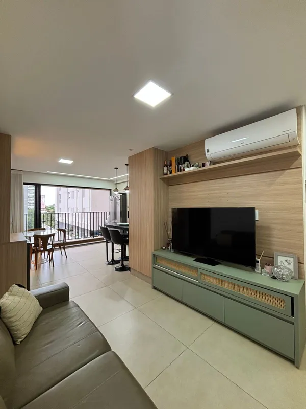 APARTAMENTO HIT MARISTA Semi Mobiliado 72m² 2 Suítes com Lavabo Andar baixo 1 Va...