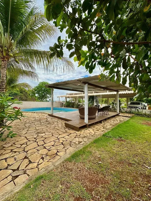 Chácara à venda no Condomínio Fechado Villa Verde, 1.700m2 de terreno, 420m2 con...