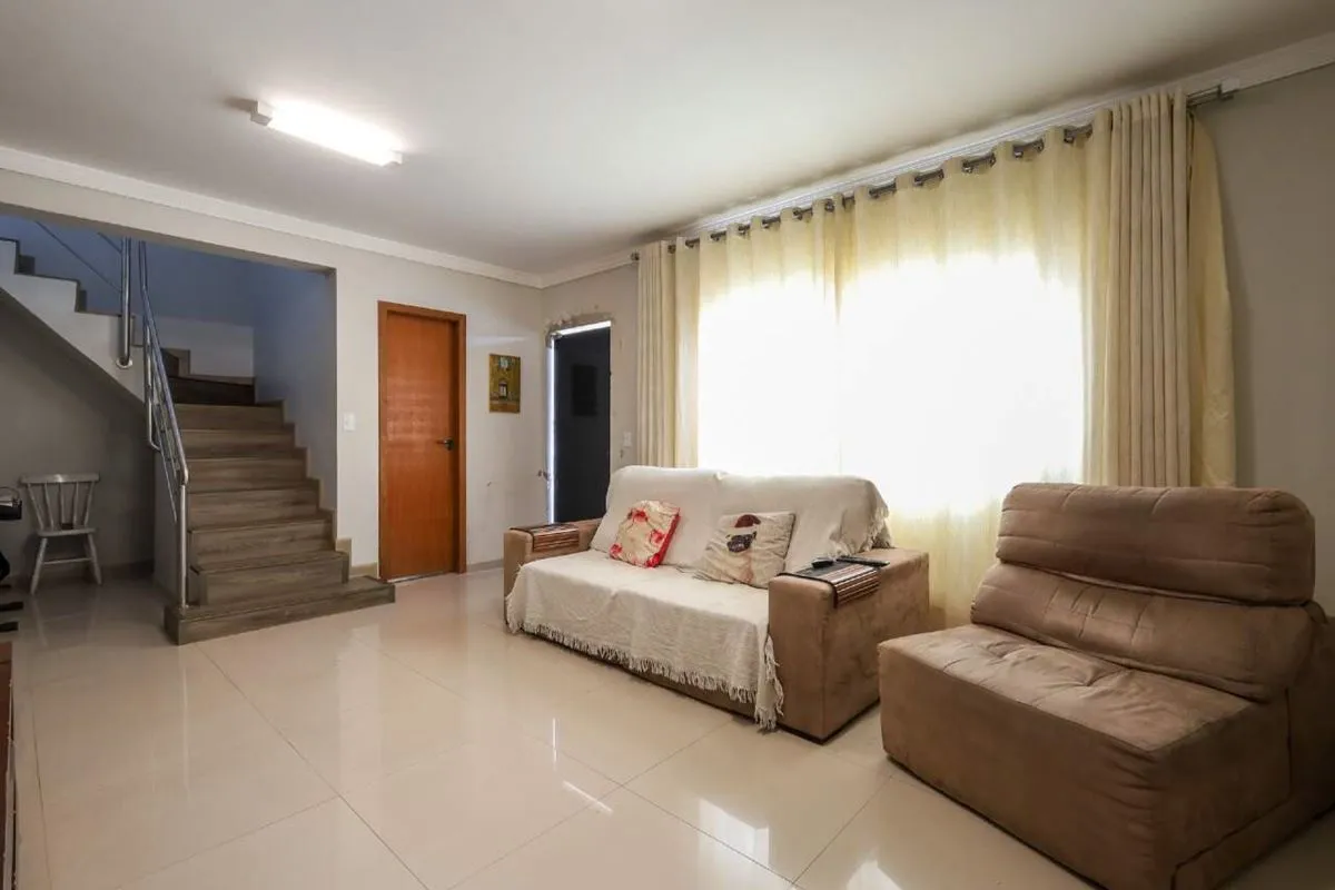 Sobrado com 6 quartos, piscina e churrasqueira - 310m² - Condomínio Império dos ...