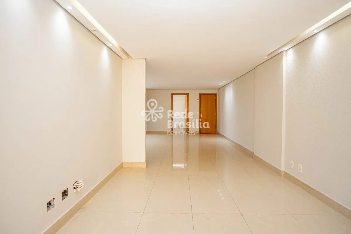 Rua 33 | Noblesse - Águas ClarasLocalização privilegiada, a poucos metros da est...