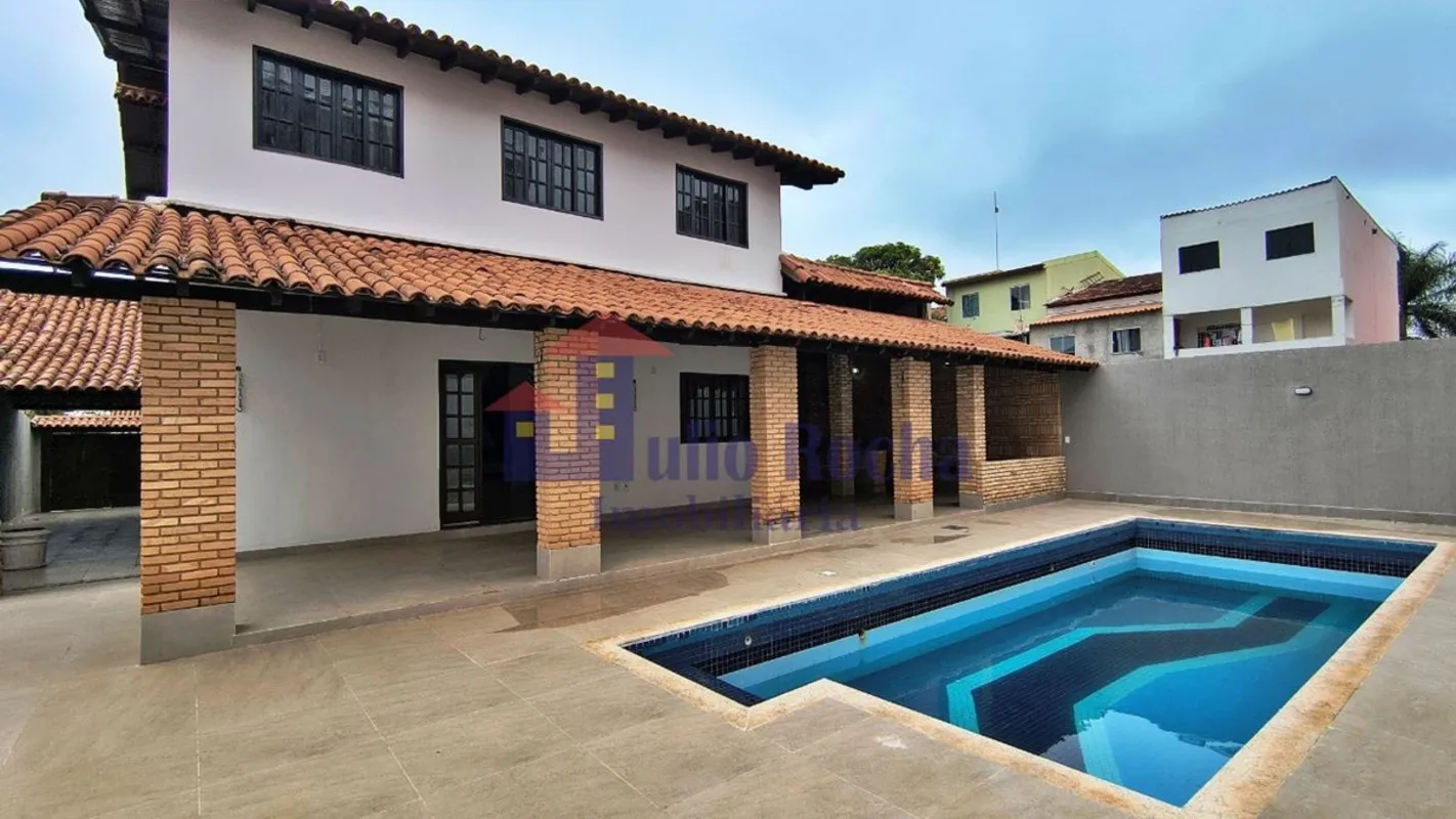 JULIO ROCHA IMOBILIÁRIA ALUGA! ÓTIMA CASA NO CONDOMINIO PORTAL DO LAGO SUL, JARD...