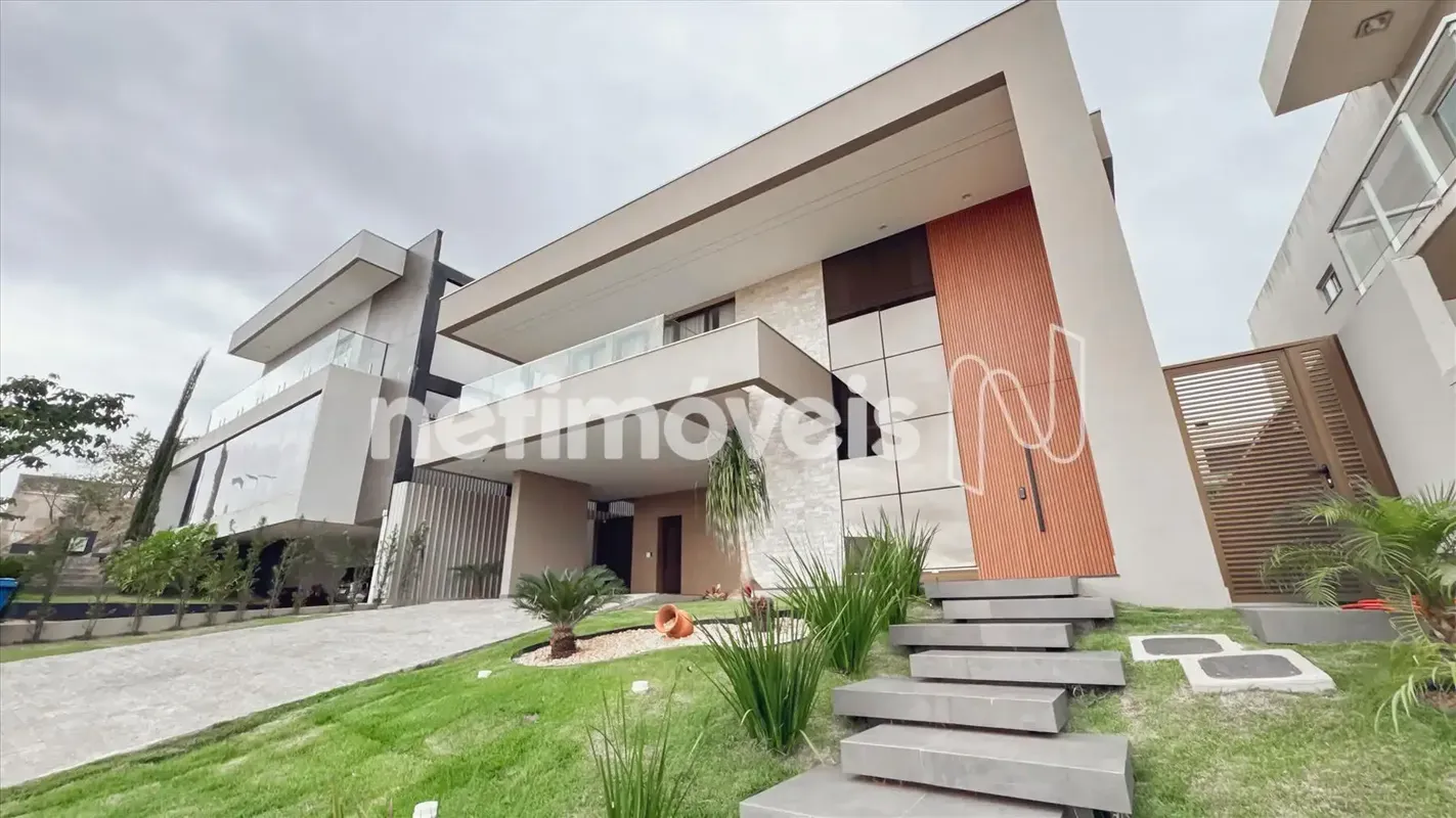 Casa à venda no Condomínio Máxximo Garden Encante-se com esta casa moderna, comp...