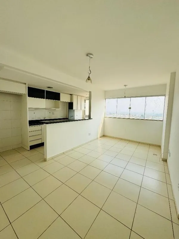 3 quartos com armários, sendo 1 suíte com ar condicionado, sala, cozinha com ban...