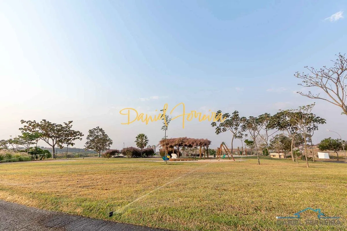 Oportunidade: ÓTIMO LOTE COM 465 m2 - ÓTIMA LOCALIZAÇÃO, TOPOGRAFIA PRATICAMENTE...