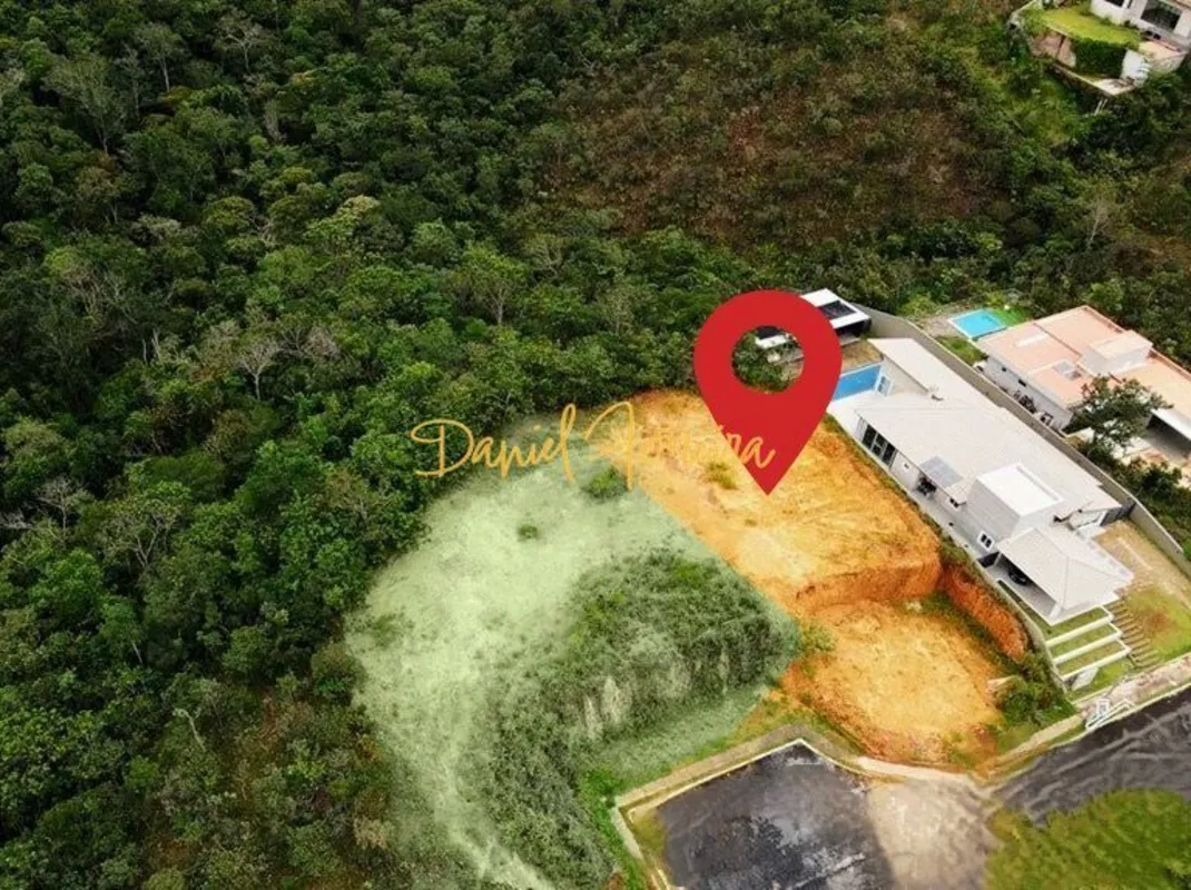 Apresentamos uma oportunidade no Condomínio Santa Monica. Lote na Travessa Coque...