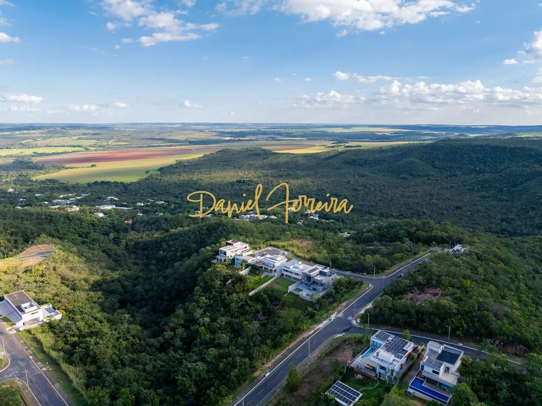 Lote à venda no Condomínio Santa Monica - Seu Refúgio de Qualidade de Vida e Con...