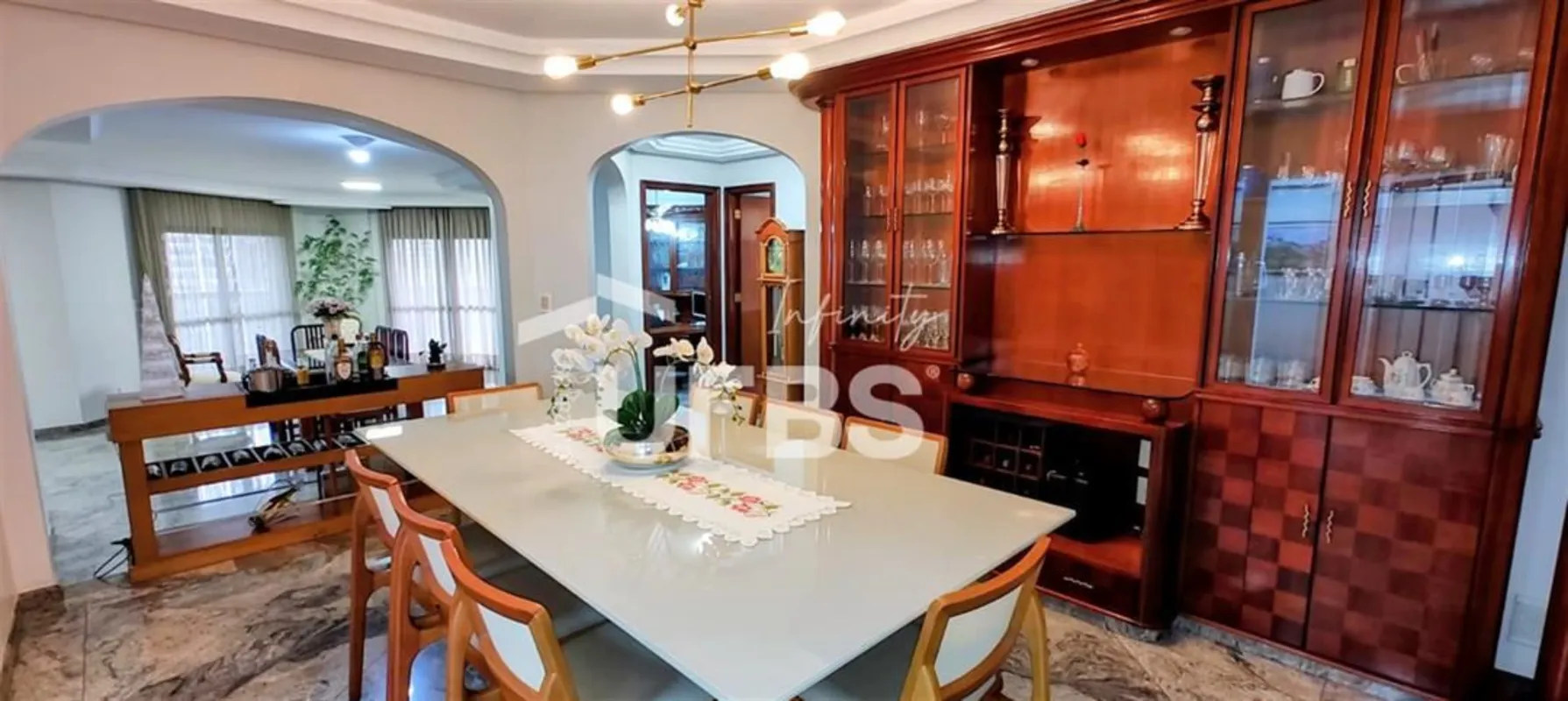 COD U-0028240 - Apartamento de 4 quartos todos suites, sendo 2 suites mais ampla...