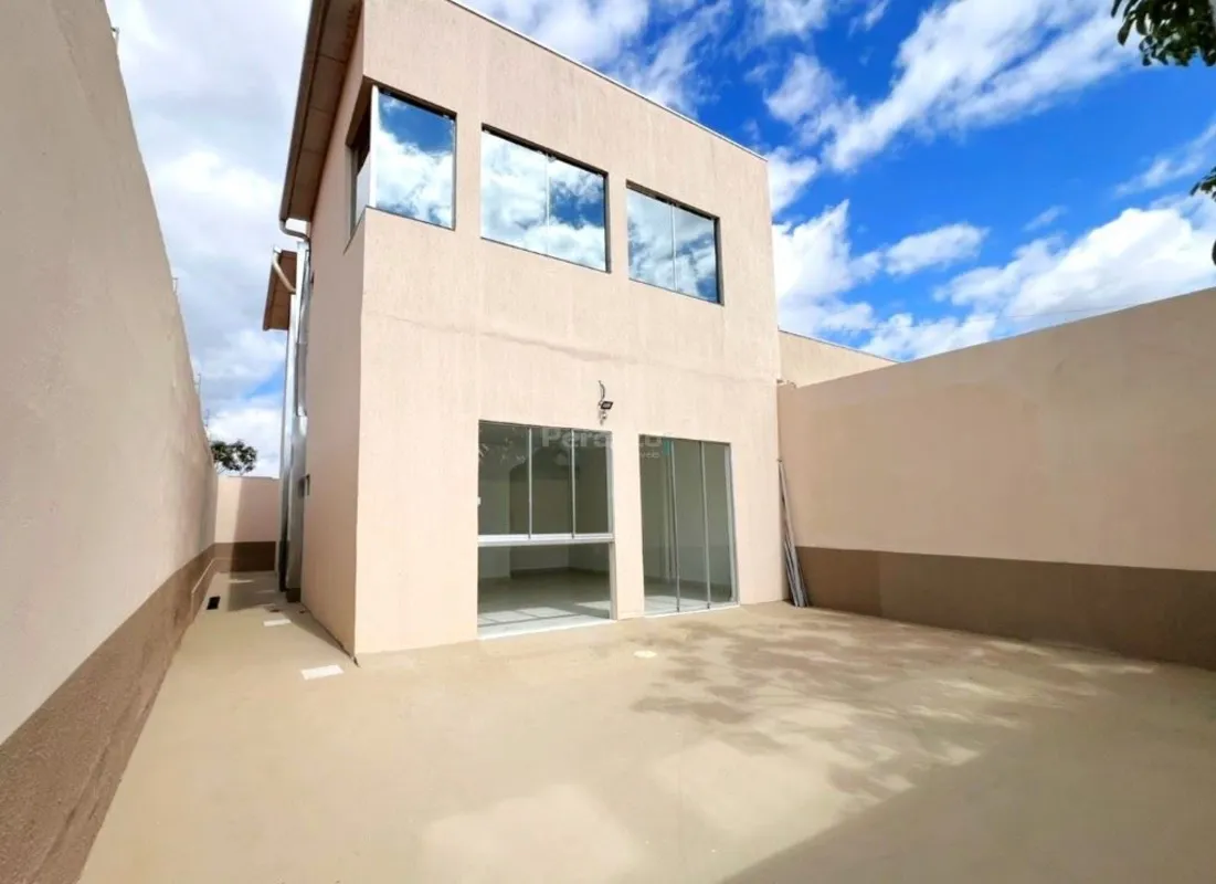 Prédio comercial localizado na Avenida das Paineiras - Jardim Botânico III por R...