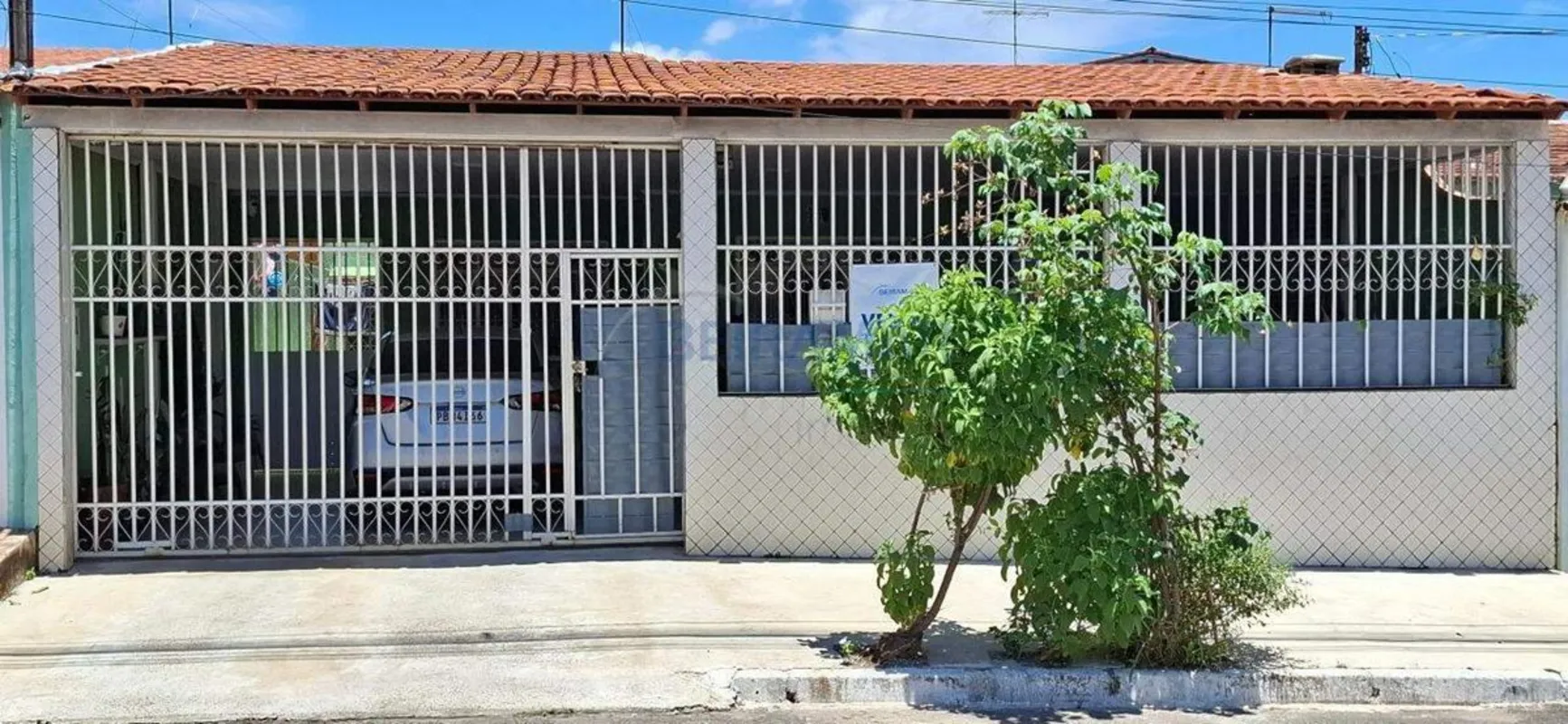Casa com 3 Quartos, 2 Banheiros e Oportunidade de Renda na QNL 19 - Taguatinga N...