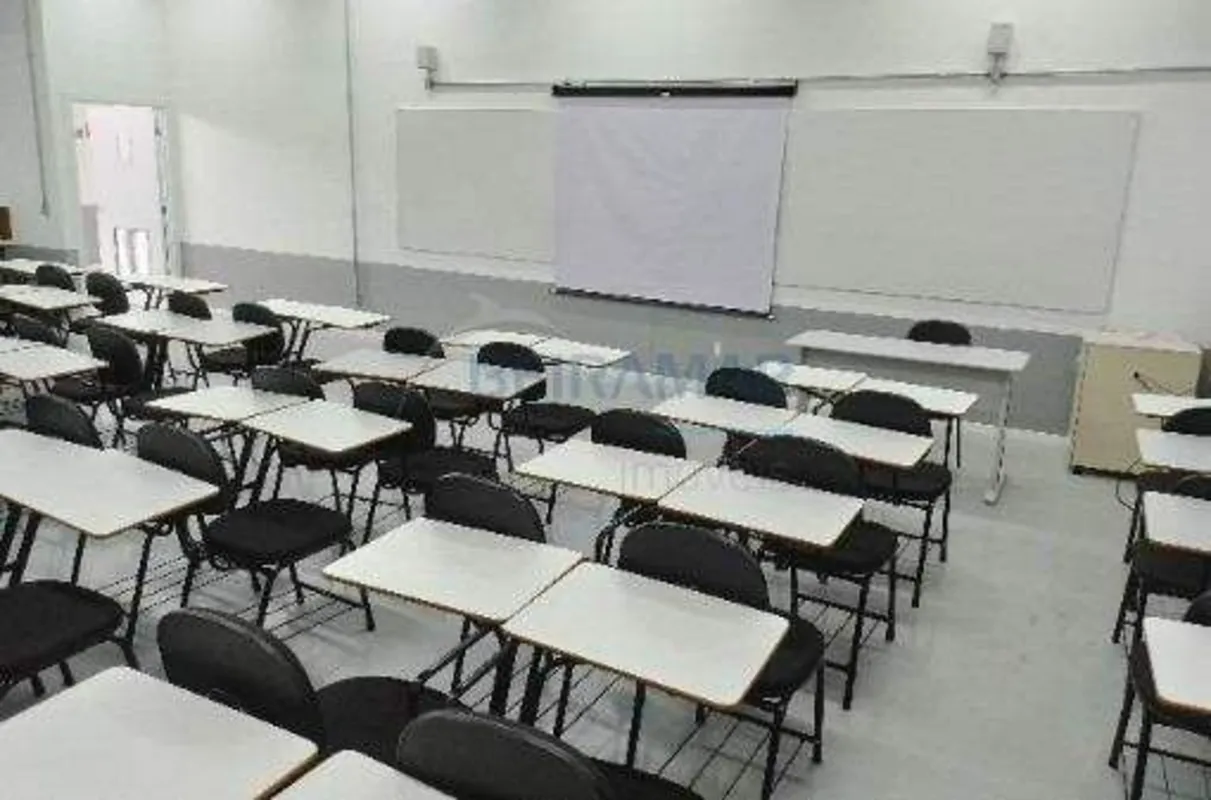 Locação de Salas de Aula Equipadas na SCN Quadra 6 - Custo Zero de ImplantaçãoEs...