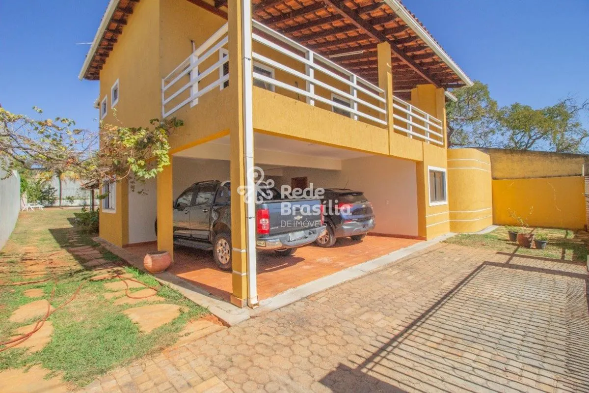 Casa para Aluguel no Condomínio Quintas do Sol - Jardim BotânicoEspaçosa, confor...