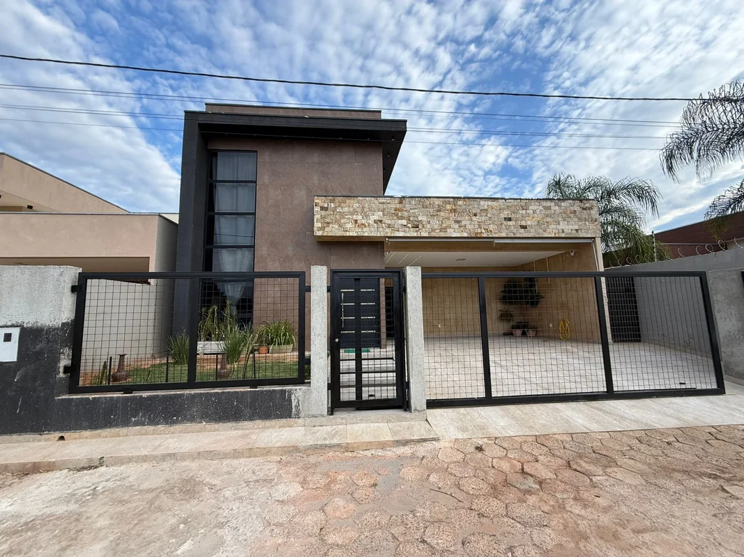 Casa ponte alta norte Rua das Palmeiras Condomínio fechado Casa composta por 3 q...