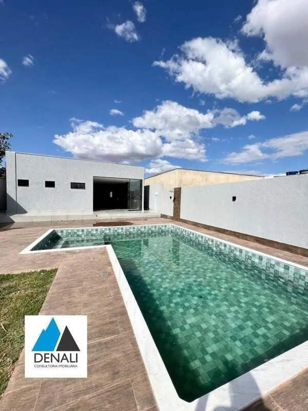 Conquiste seu novo estilo de vida na charmosa SMLN ML Trecho 13, Lago Norte, Bra...