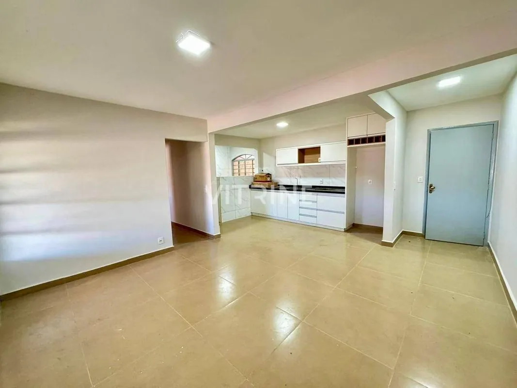 Quadra 45 Shis Leste Gama - prédio residencial . 2 Apartamentos  2 Lojas Apartam...