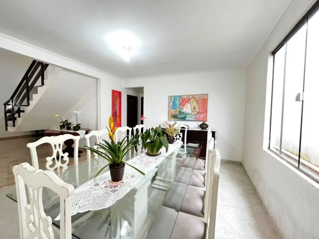 Maravilhosa Casa no Condomínio Solar de Brasília - Jardim BotânicoPor R$2.800.00...