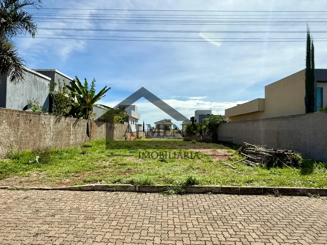 AJ MENDES IMOBILIÁRIA VENDE LOTE NO CONDOMÍNIO ALTO DA BOA VISTADescrição do lot...
