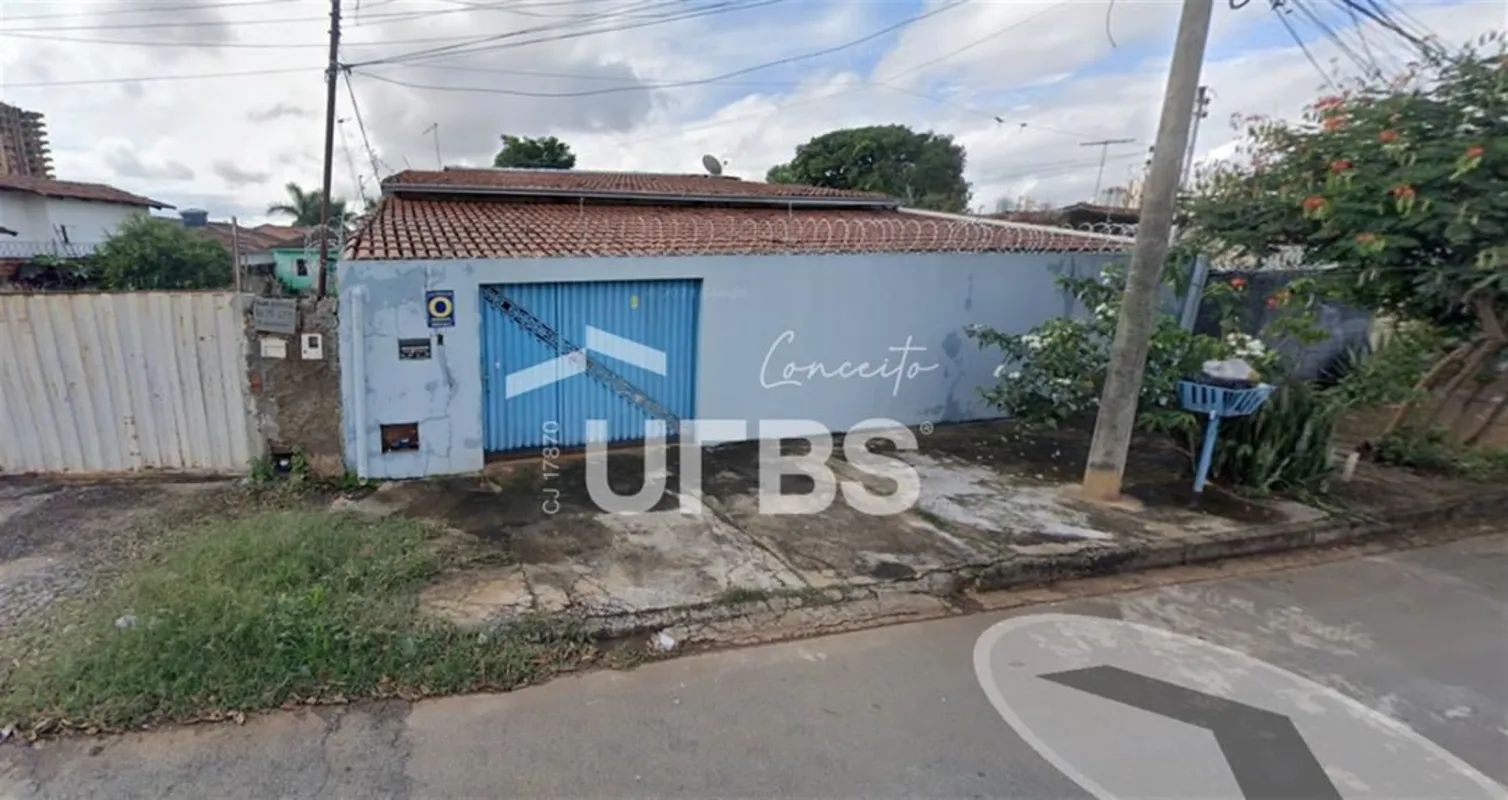 COD U-0028215 - Casa Espaçosa com Quintal no Parque Amazônia: 5 Quartos, 2 Suíte...