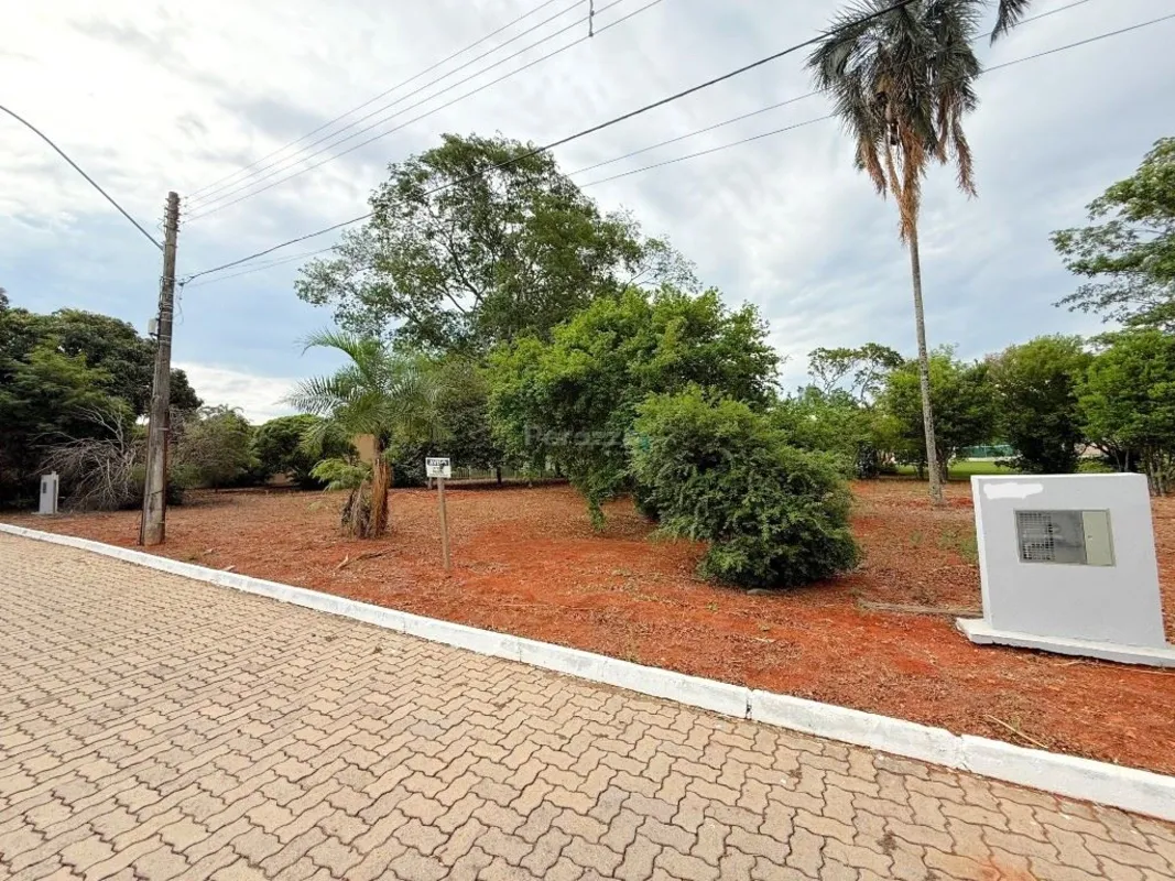 Ótimo Terreno localizado no Condomínio Privê do Lago Sul - SH TororóPor R$380.00...