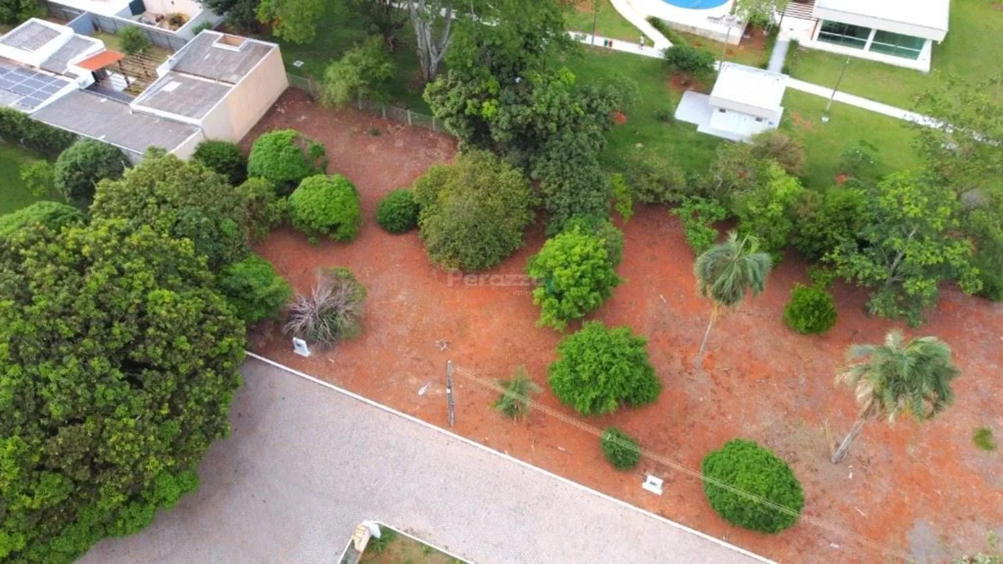 Terreno localizado no Condomínio Privê do Lago Sul - SH TororóPor R$380.000,00Lo...